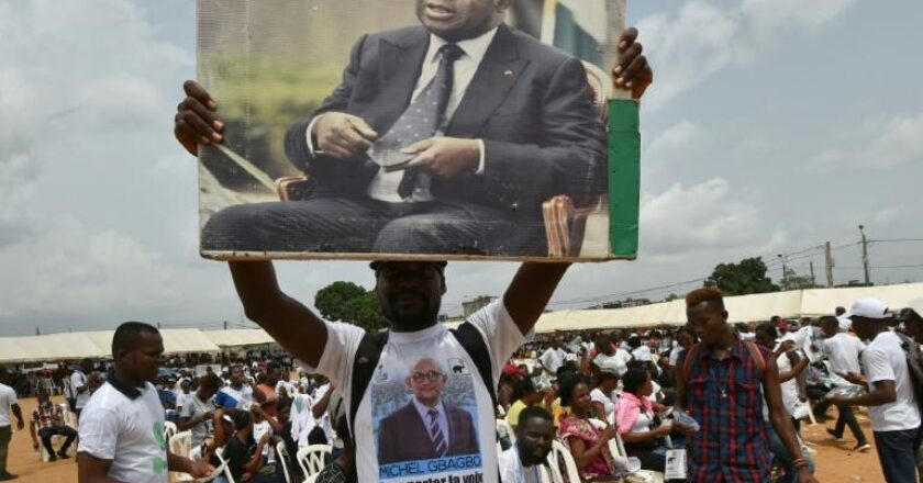 Retour de Gbagbo: ça chauffe déjà, une foule en direction pour à l’aéroport pour accueillir le président gazée