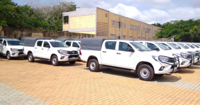 Prof Kokoroko bénéficie de 46 véhicules pick-up pour son ministère