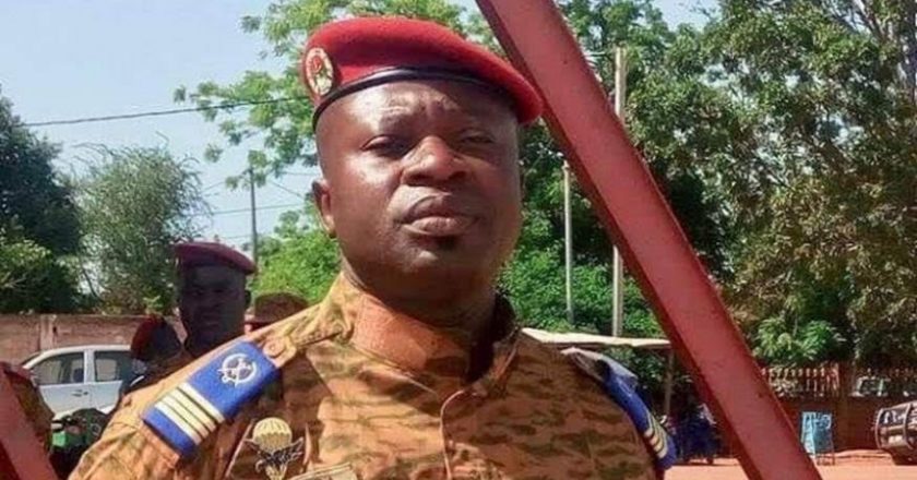 Burkina Faso : l'ultimatum du colonel Damiba aux ministres de Kaboré