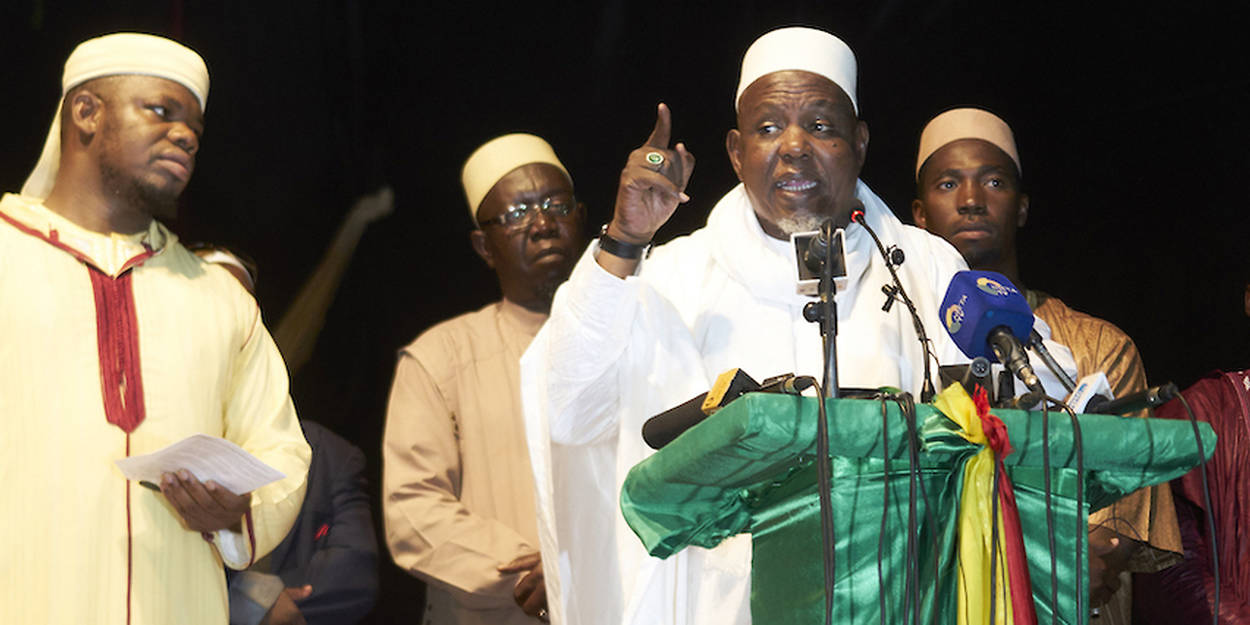 ça barde entre l’imam Mahmoud Dicko et Goïta