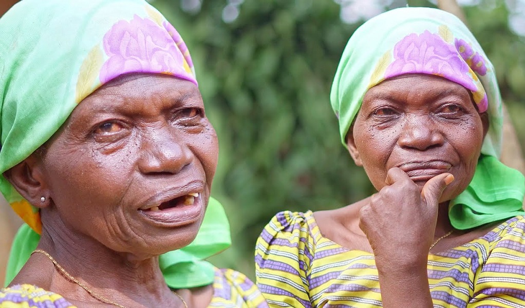 Une femme de 70 ans, toujours vierge, recherche son âme sœur