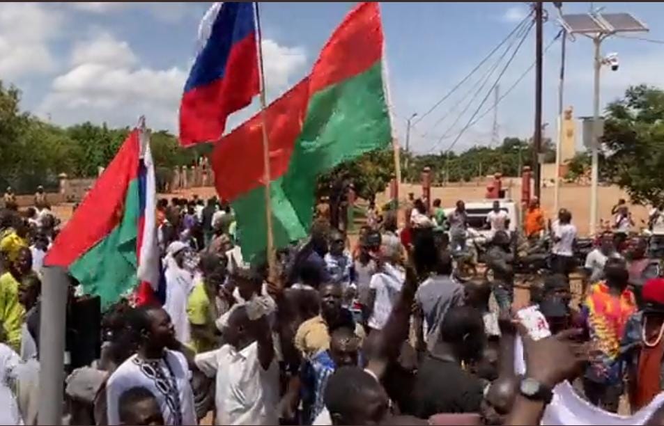 Burkina Faso : Des manifestants réclament la démission de Damiba