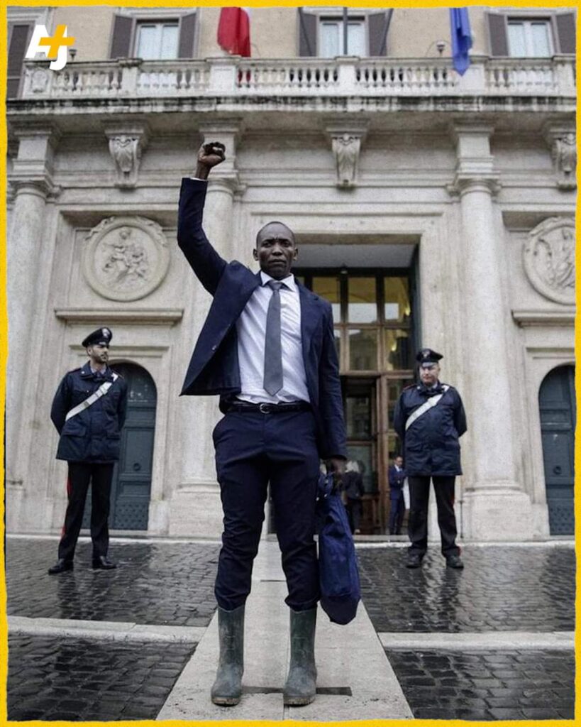 Italie : le 1er député noir élu fait son entrée au parlement en bottes