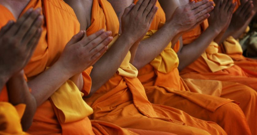 Les moines bouddhiste en cure de désintoxication de drogue