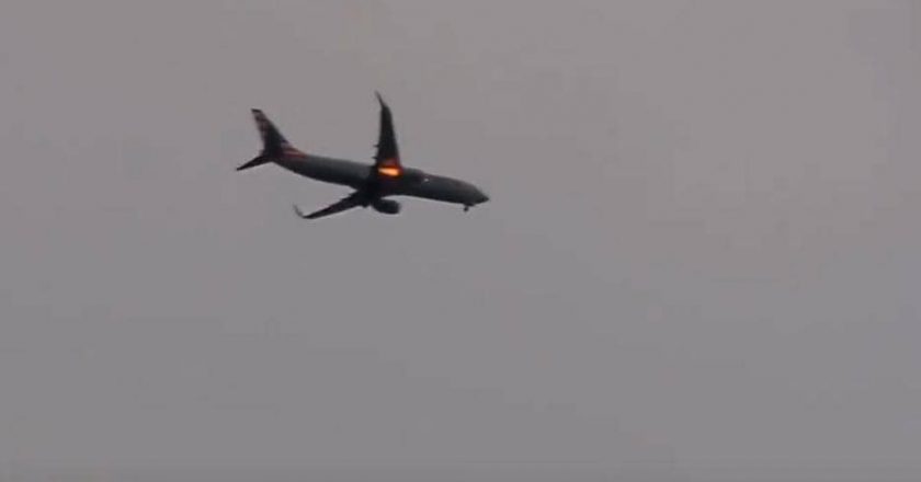 États-Unis : un avion prend feu en plein vol à cause d'un oiseau (vidéo)