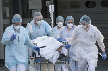 Il expose son sexe devant un maire et finit à l'hôpital