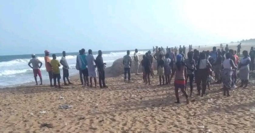 Drame : les corps sans vie de 4 ados retrouvés à la plage de Palm Beach