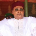Crise au Niger : Issoufou Mahamadou, un champion de la paix au milieu des soubresauts politiques