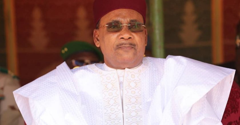 Crise au Niger : Issoufou Mahamadou, un champion de la paix au milieu des soubresauts politiques