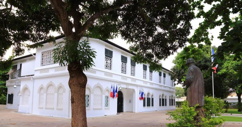 Demande de Visas : embouteillage à l'Ambassade de France au Togo