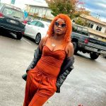 Lauraa aux Etats Unis : la rappeuse se fait dezinguer après un freestyle dans la rue (vidéo)