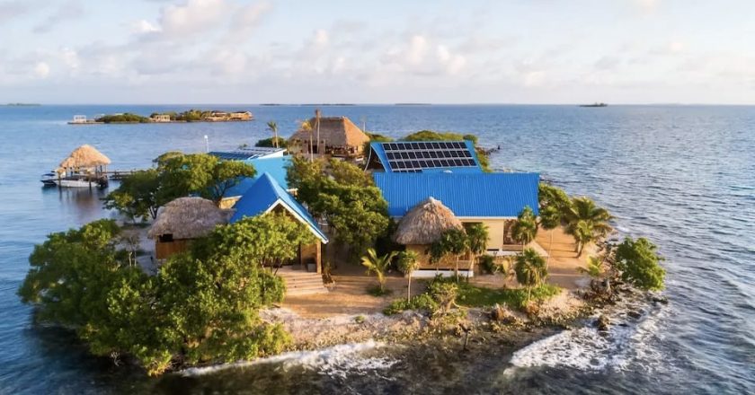 Job insolite : un milliardaire recrute un couple pour vivre sur son île privée, salaire énorme