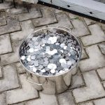 Trafic : des Chinois derrière une usine de contrefaçon de pièces de 100 F CFA (photos)