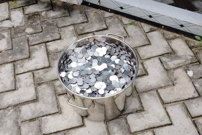 Trafic : des Chinois derrière une usine de contrefaçon de pièces de 100 F CFA (photos)